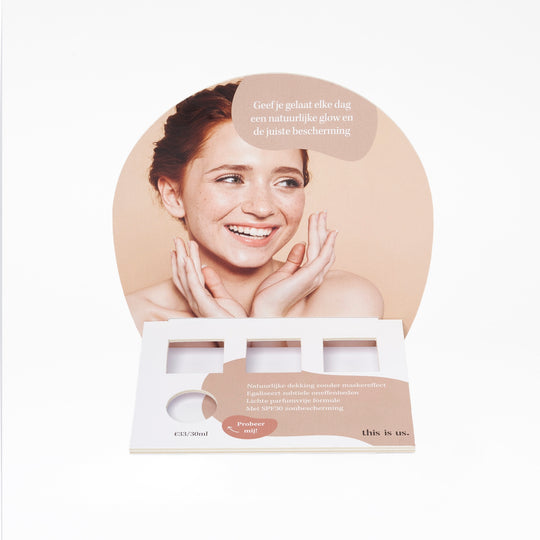 BB Cream SPF30 "this is glow." | Display (leeg)