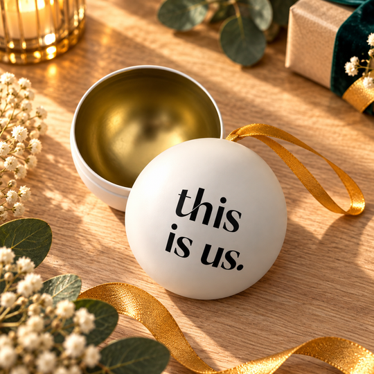 this is us. | Kerstbal om te vullen (12x)